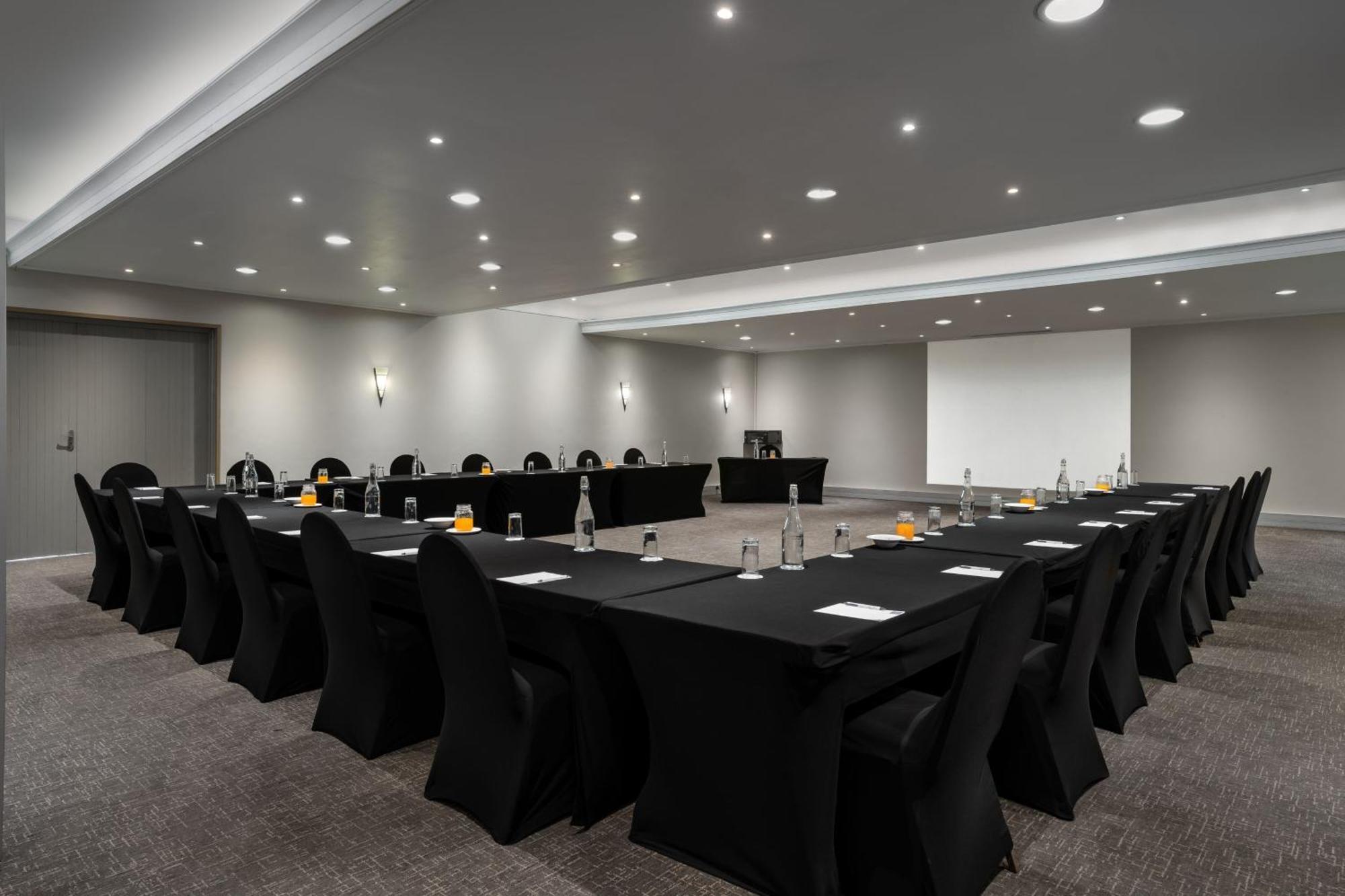 אמנזימטוטי Protea Hotel By Marriott Karridene Beach מראה חיצוני תמונה