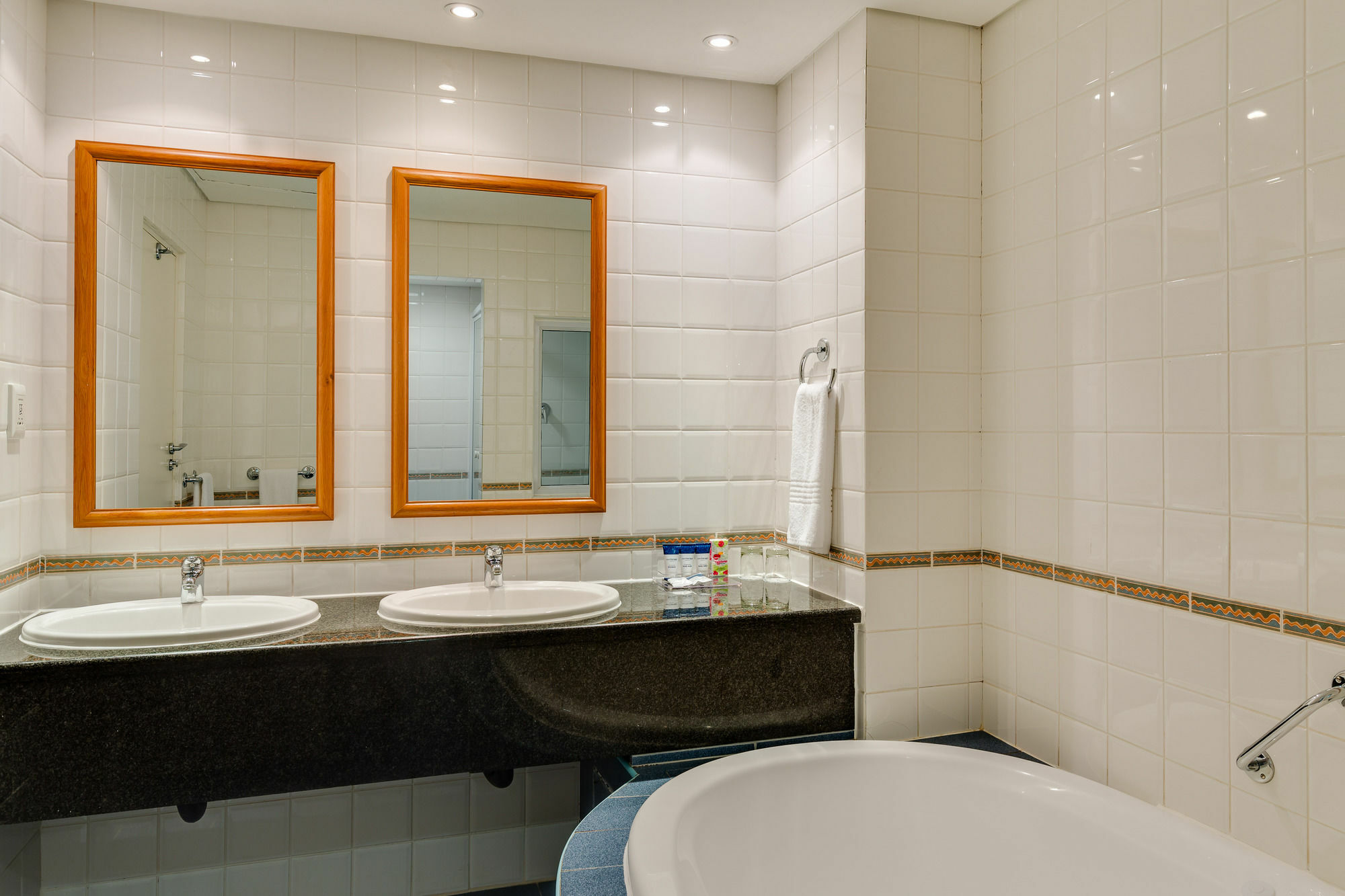 אמנזימטוטי Protea Hotel By Marriott Karridene Beach מראה חיצוני תמונה