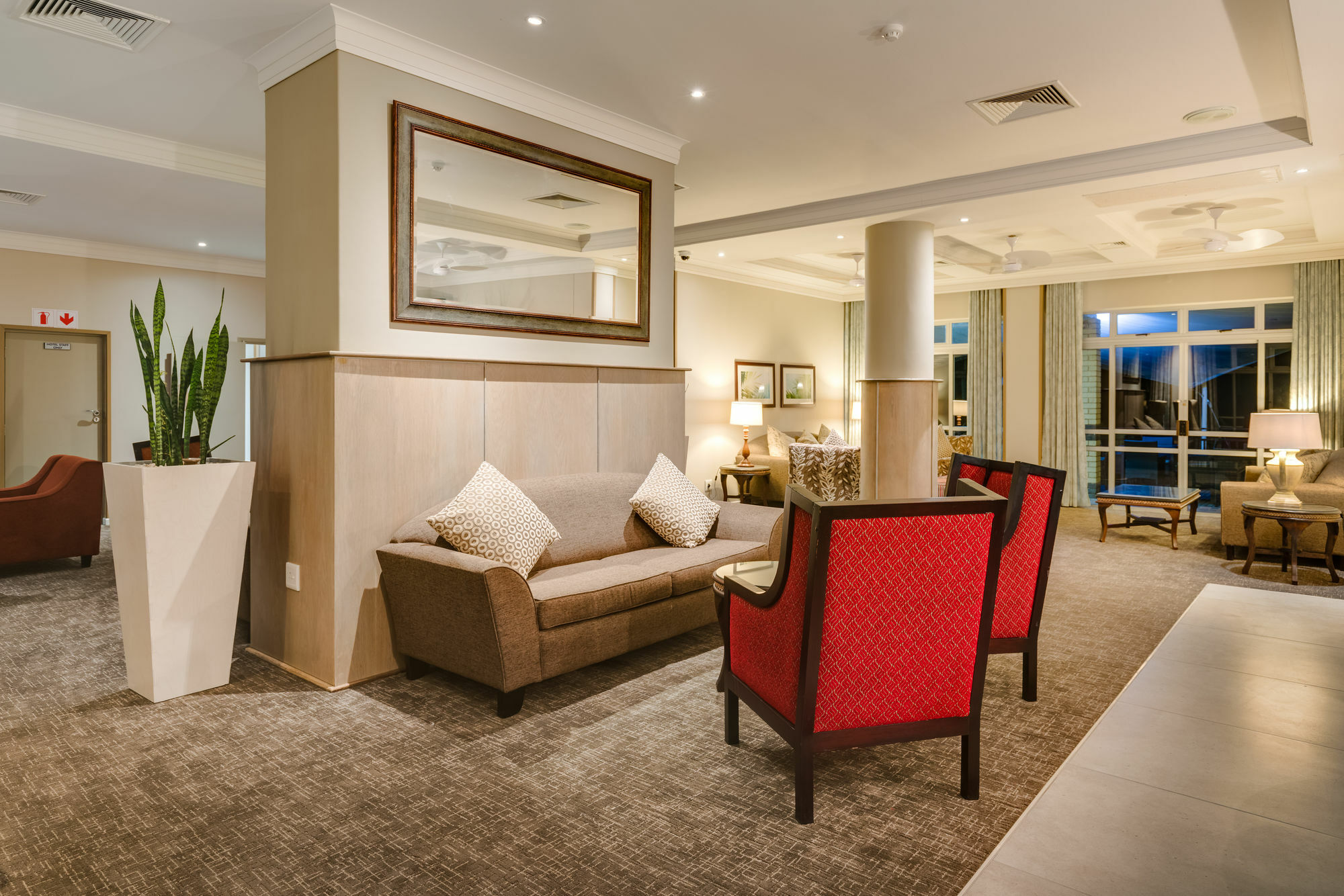 אמנזימטוטי Protea Hotel By Marriott Karridene Beach מראה חיצוני תמונה